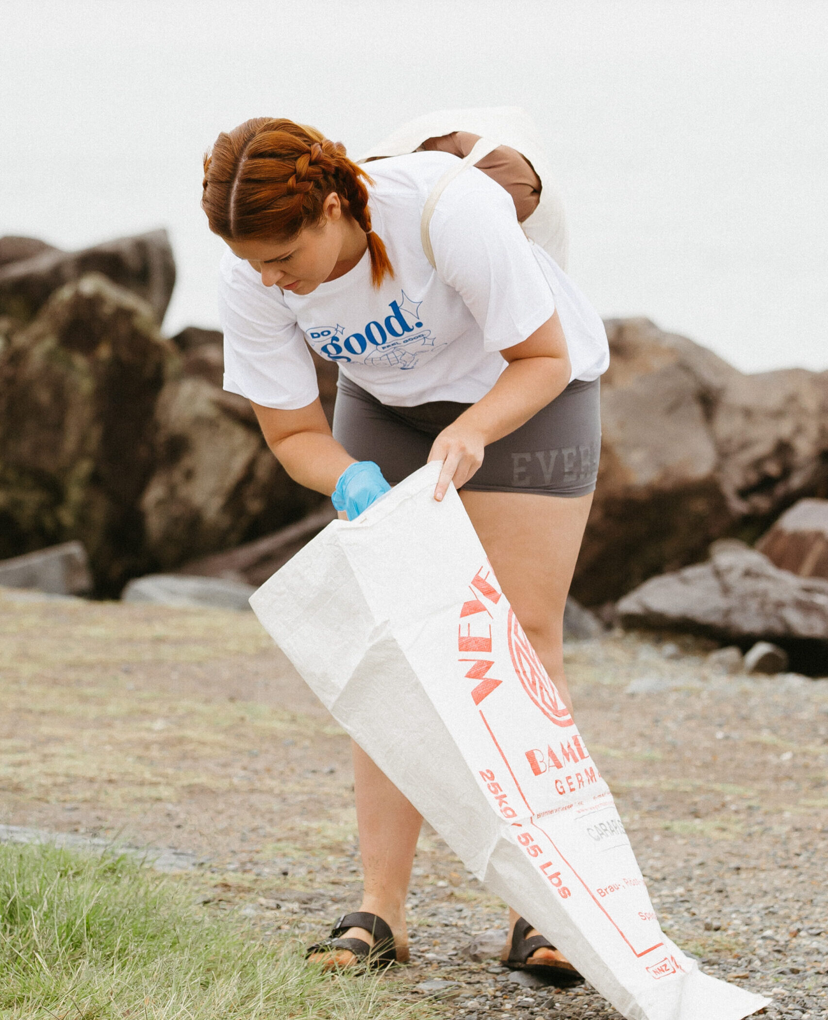 beach-cleanup-selfawear-volunteering-gold-coast-7